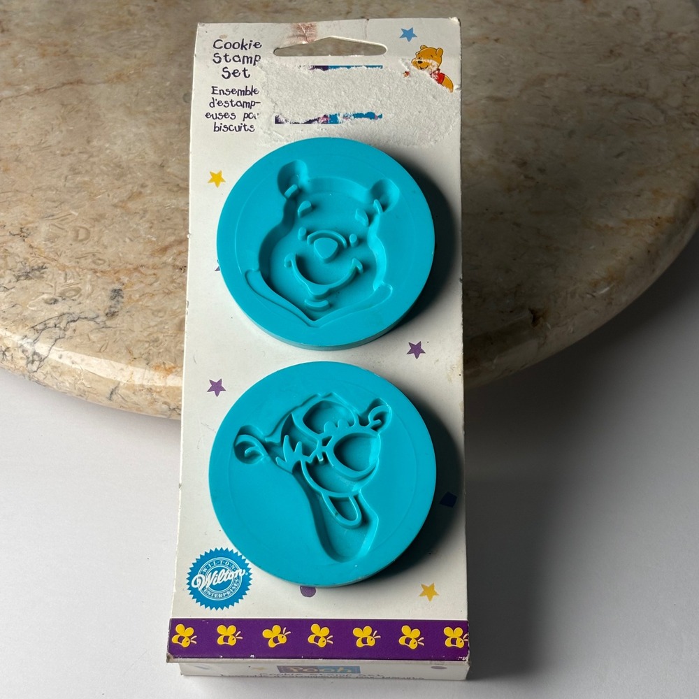 Wilton Winnie the Pooh Cookie Stamp Set OS Blue Vintage 1997 Tigger 2pc Set